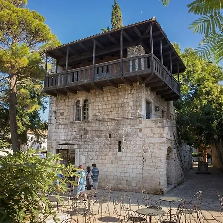 Emmina Oda ve Kahvaltı